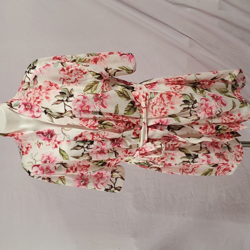 Preownes Show Me Your Mumu Pink Floral Kimono with belt one size fits most